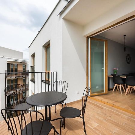 Wola Skwer Sunny Apartment 华沙 外观 照片