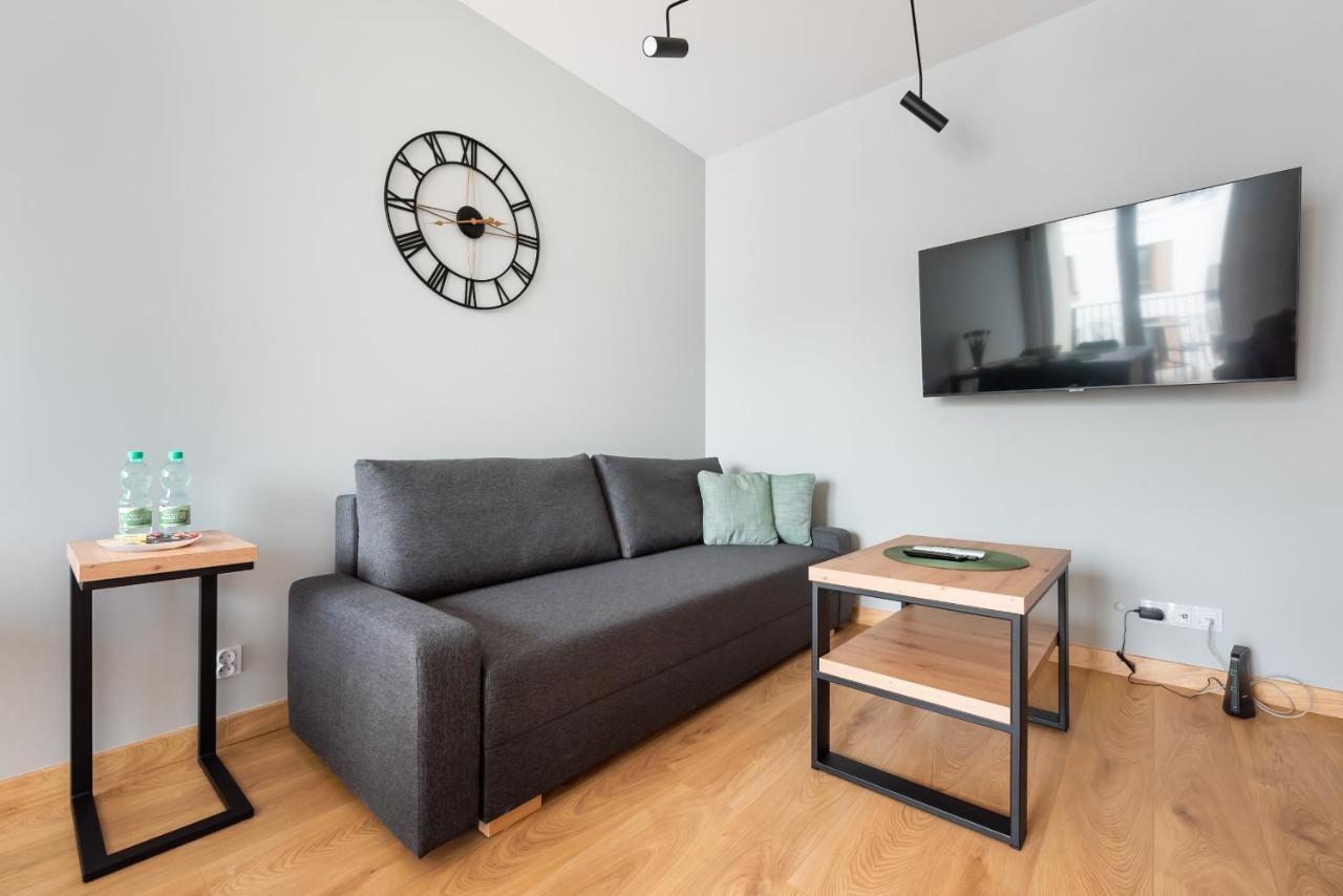 Wola Skwer Sunny Apartment 华沙 外观 照片